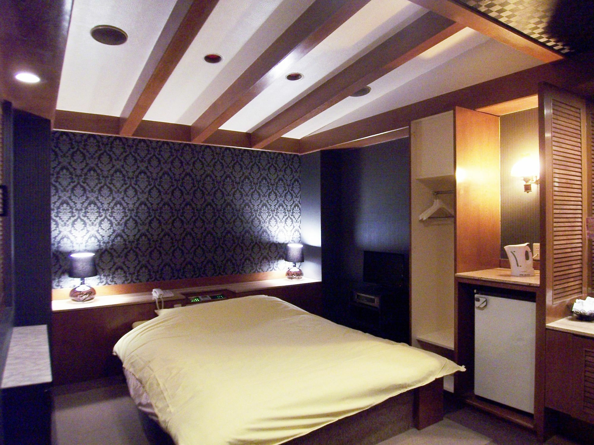 Hotel Pyramid (Adults Only) Himeji Bagian luar foto